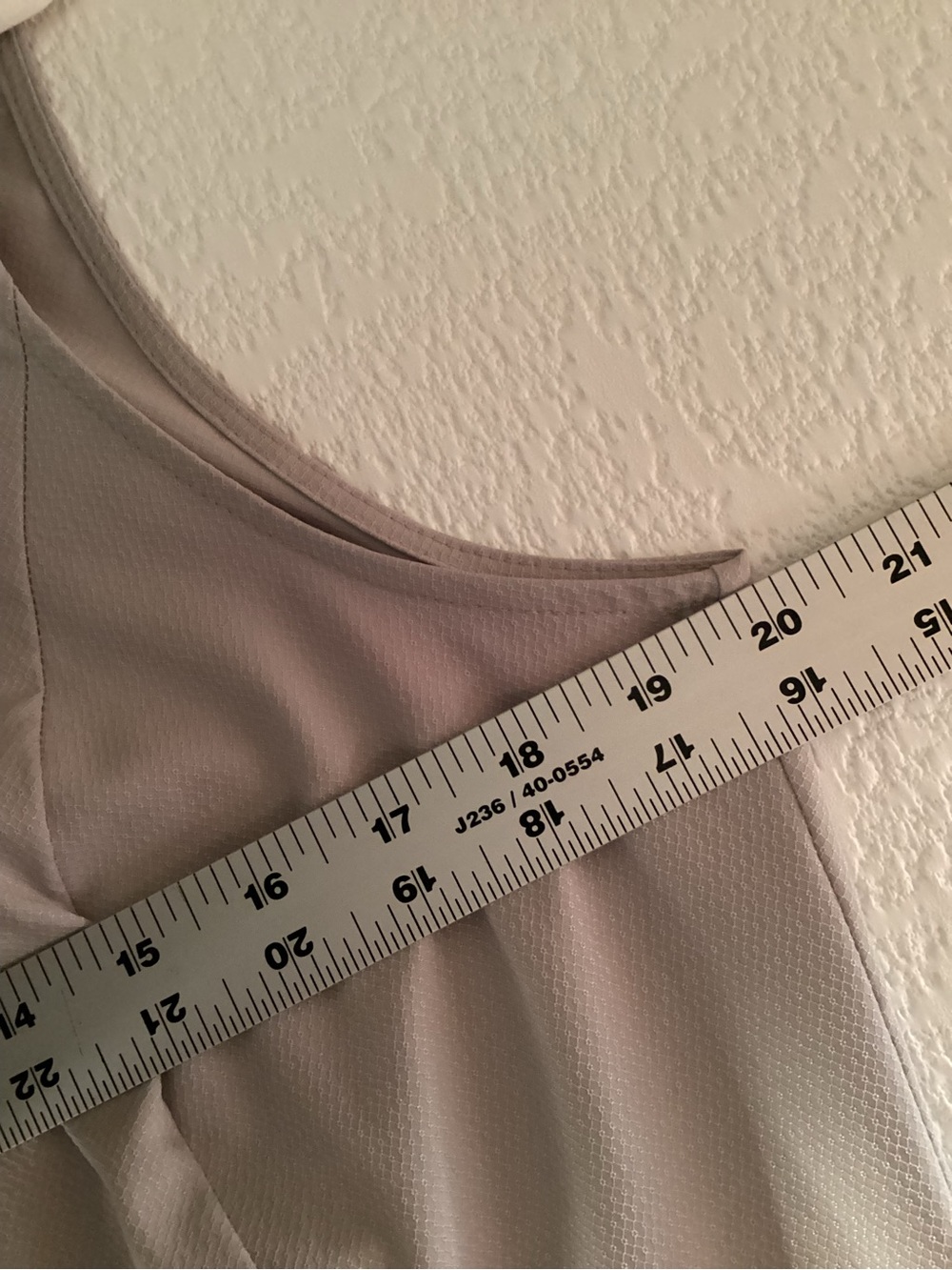 Eddie Bauer Sleeveless Tech Shirt Light Grey Stretch Medium - Picture 6 of 10